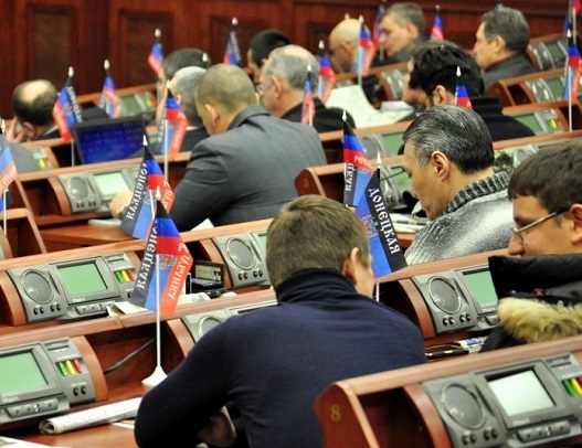 Захарченко решил задержаться: в "ДНР" увеличили сроки "полномочий" главарю и "депутатам" – известны первые подробности 