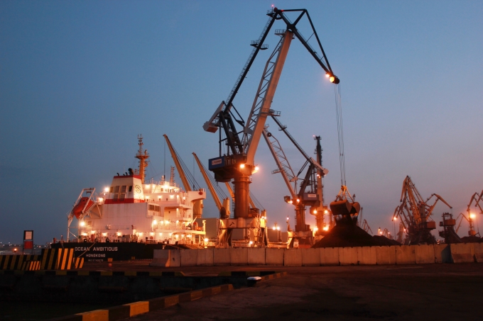 В украинский порт прибыло первое судно с антрацитом из Соединенных Штатов