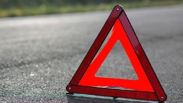 Ужасное ДТП на трассе Киев - Одесса: водитель мотоцикла врезался в автомобиль, 2 человека погибло на месте