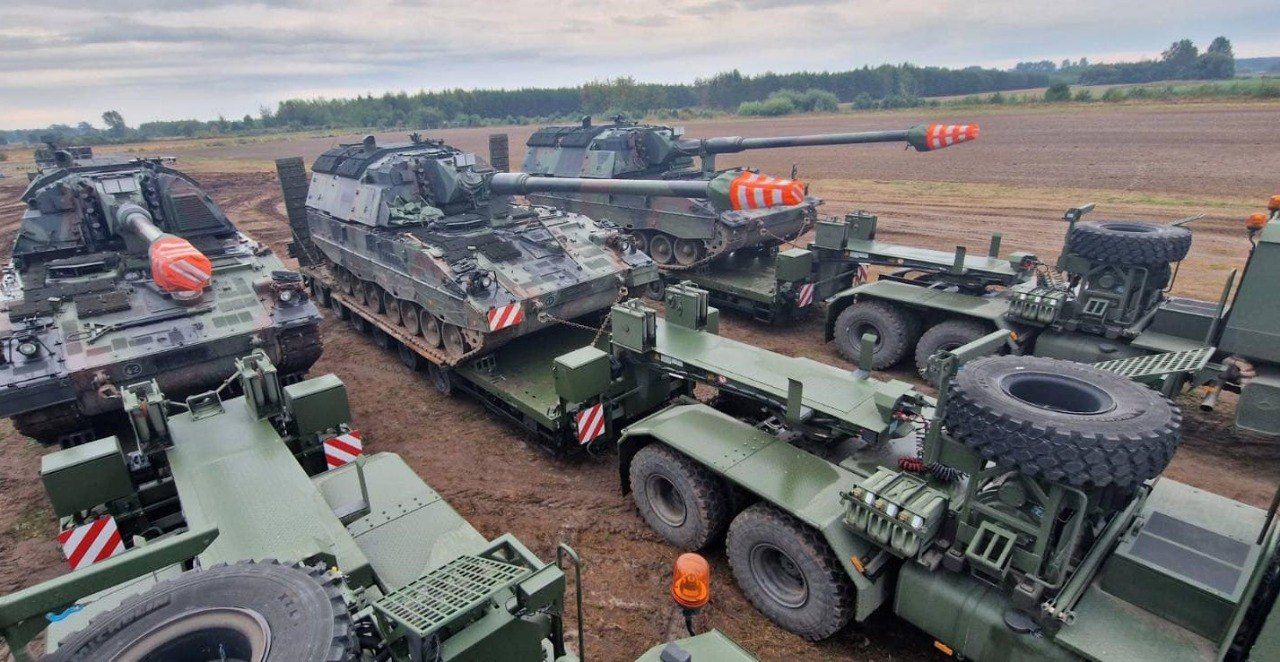 Германия готова продолжить поставки вооружения: четыре САУ PzH 2000 будут переданы ВСУ