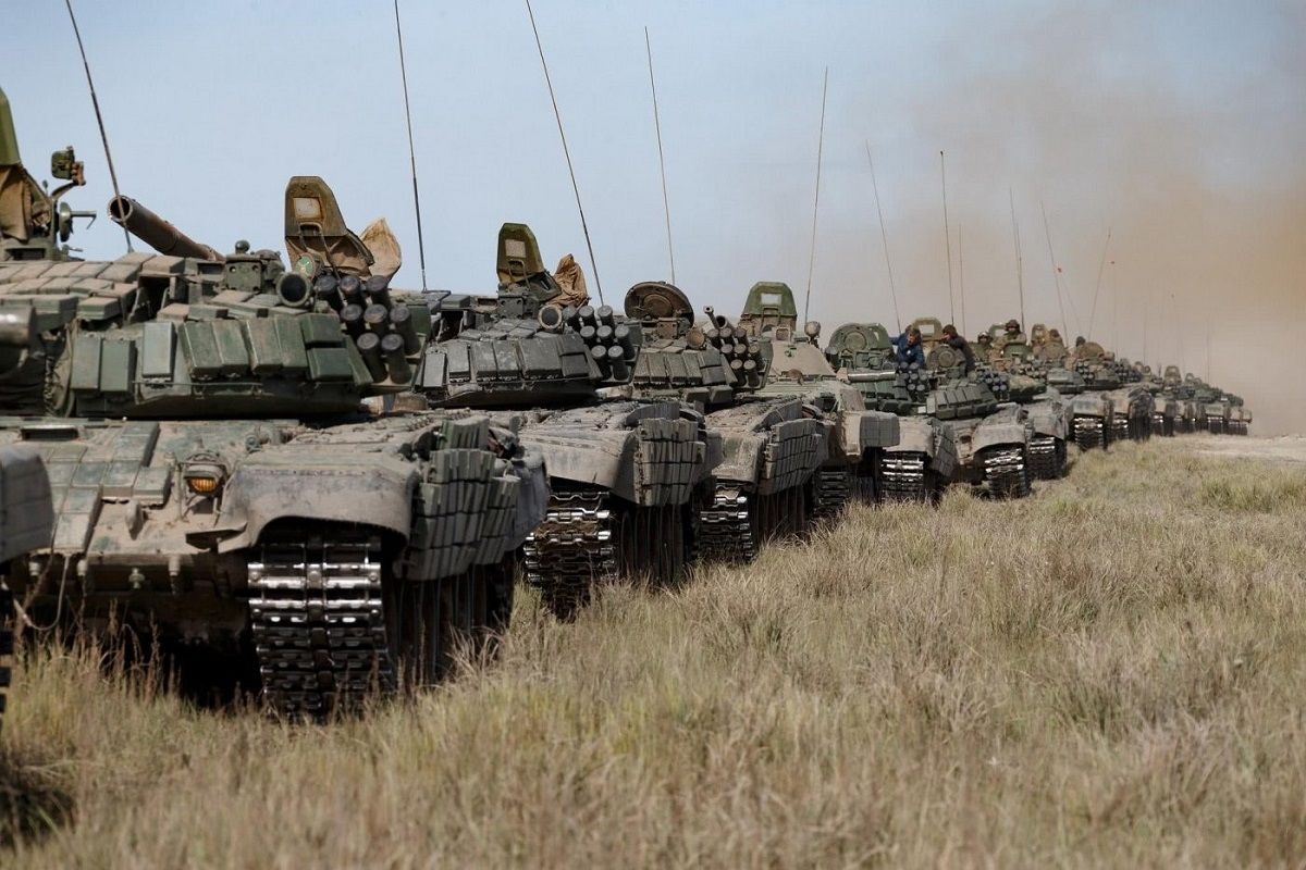 ​Под Харьковом уничтожено четыре танка России: в Сети публикуют кадры