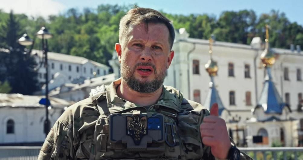 Билецкий обратился к Путину и Герасимову, записав видео из Святогорска