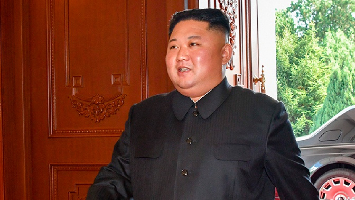 Помощник Ким Чен Ына Мун Чжэ-Ин признался, что случилось с лидером КНДР и где он находится
