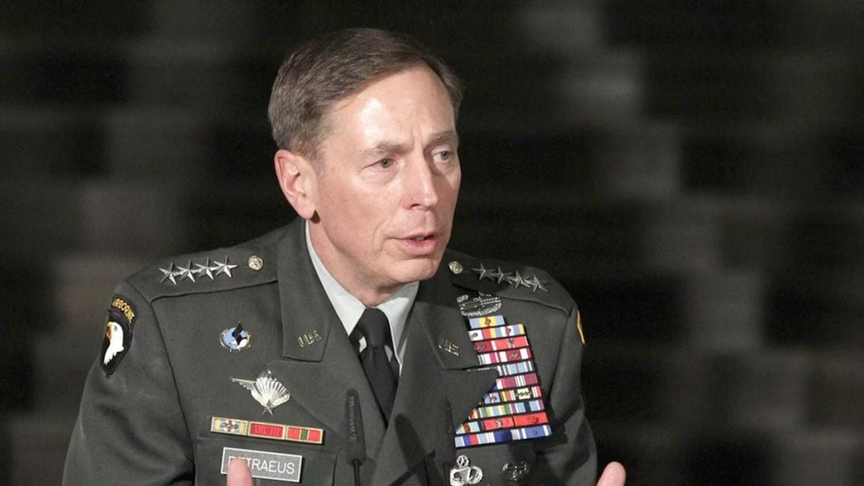 "РФ больше не сможет продолжать войну", – экс-директор ЦРУ назвал условия