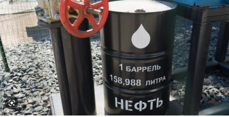 Крах российской экономики приближается: цена на нефть Urals обвалилась более чем на 40%