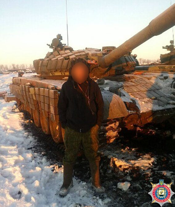 МВД: в Красном Луче задержан экипаж танка Т-72 ДНР
