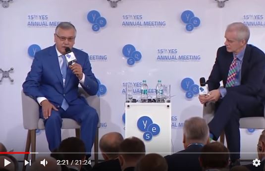 Модератор форума YES: Ваш Гриценко странный, он не хочет говорить о войне, Крыме, Донбассе и России - кадры