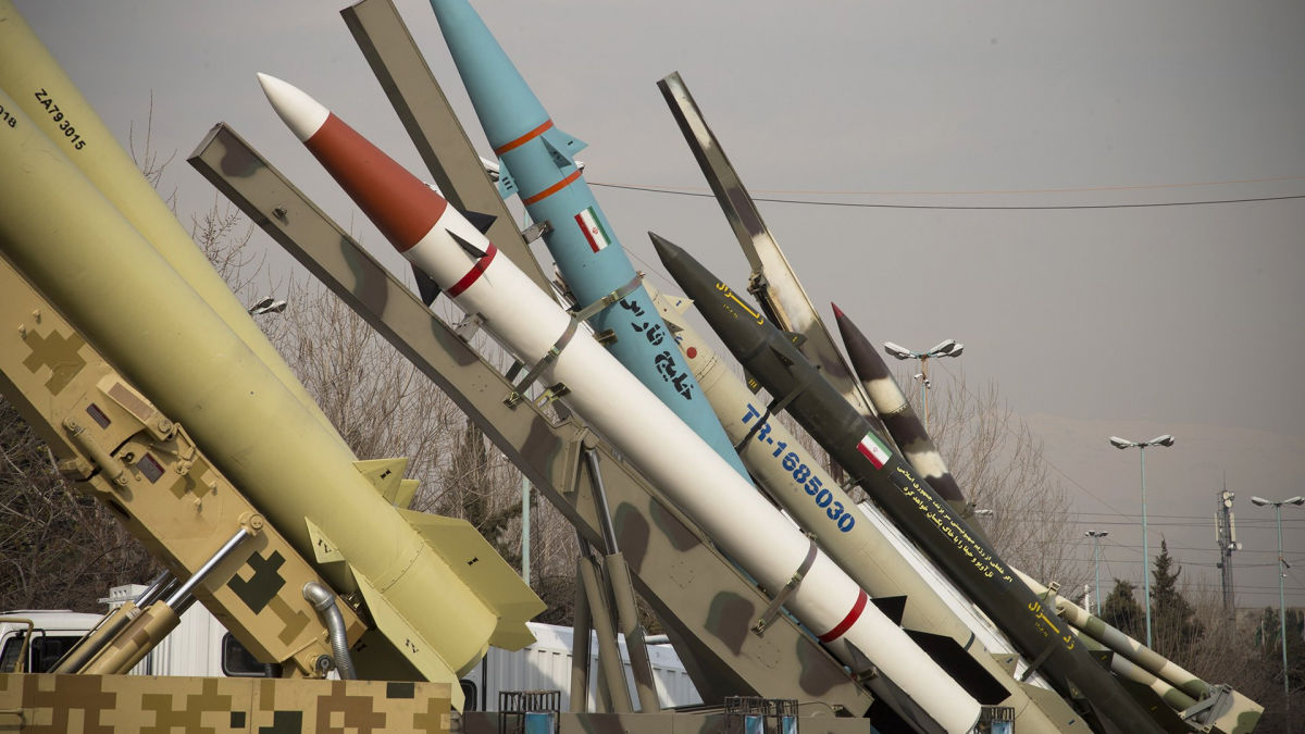 Иран после поставок дронов в РФ запросил у Кремля помощь в создании ядерного оружия 