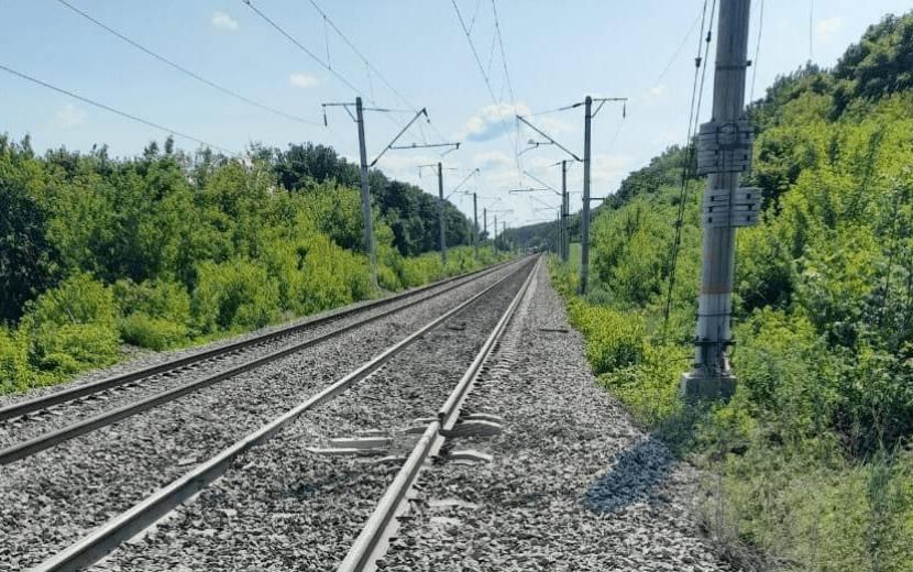 Под Воронежем взорвано железнодорожное полотно – движение российских поездов парализовано