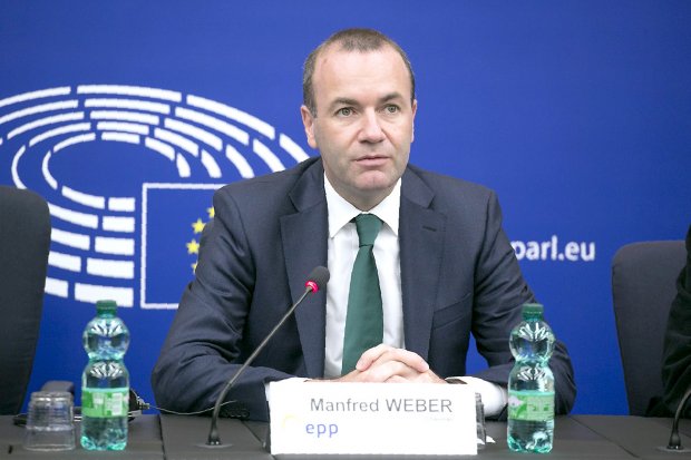 "Мы должны остановить "Северный поток - 2", потому что наша безопасность важнее, чем деньги", - немецкий депутат Манфред Вебер призвал Европу прекратить сотрудничество с Россией