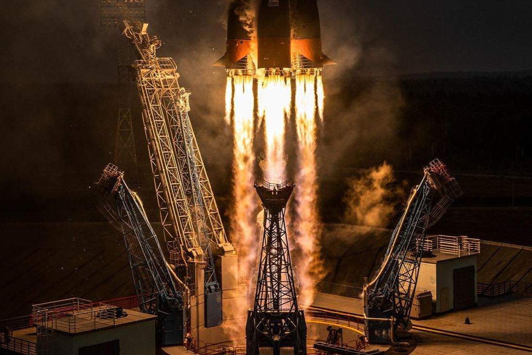 Новый лунный провал: Россия снова откладывает запуск станции "Луна-26"