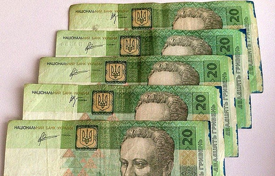 Российские СМИ: украденные деньги из банков 'ДНР' и 'ЛНР' заполонили банковский черный рынок Москвы