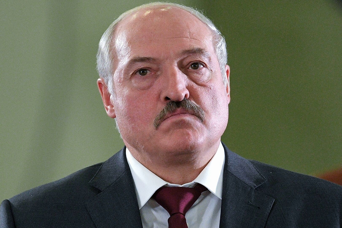 ​Эксперт: "Лукашенко совершил акт капитуляции. Все в рамках договоренности с Путиным"