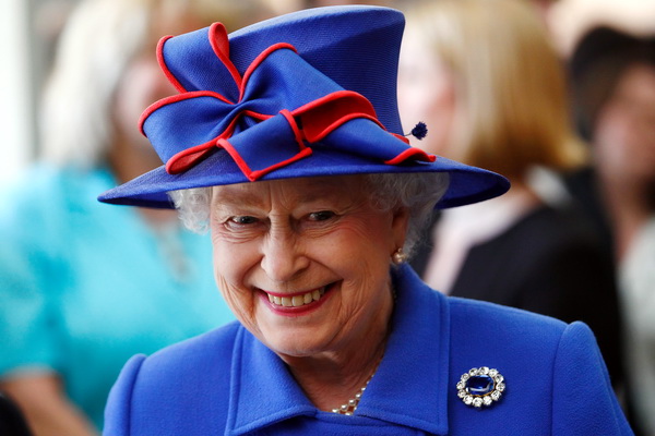 СМИ: королева Великобритании Елизавета II решила покинуть престол