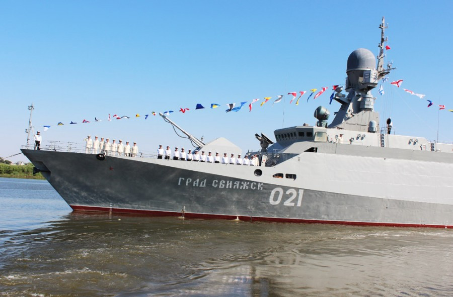 ​В Азовском море будет еще "горячее": ФСБ перекинула из Каспия новые корабли
