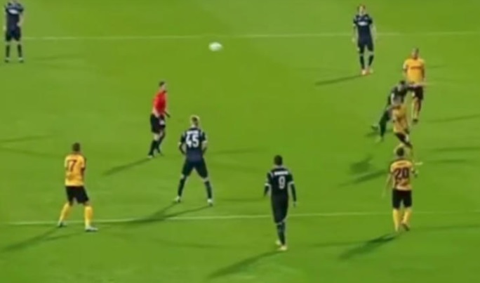 "Фантастика, очень зрелищно": защитник донецкого "Олимпика" Иван Брикнер покорил зарубежные СМИ "ядовитым" голом в ворота соперника, - опубликованы уникальные кадры