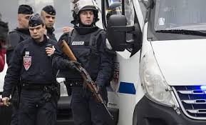 Во Франции освобождены трое подозреваемых, которые причастны к терактам в Париже