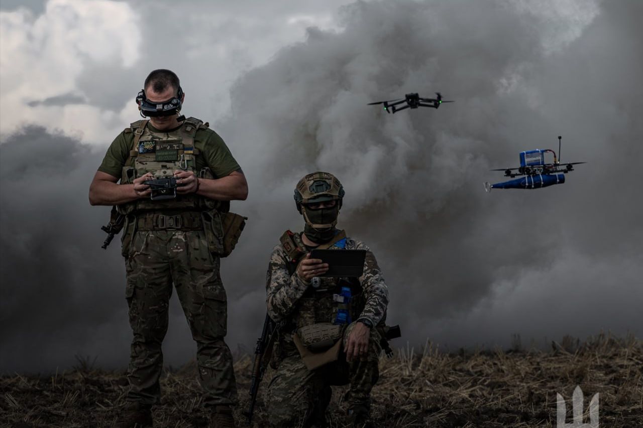 ​Украинские FPV успешно поохотились на начштаба 128-й бригады ВС РФ: прямое попадание в авто