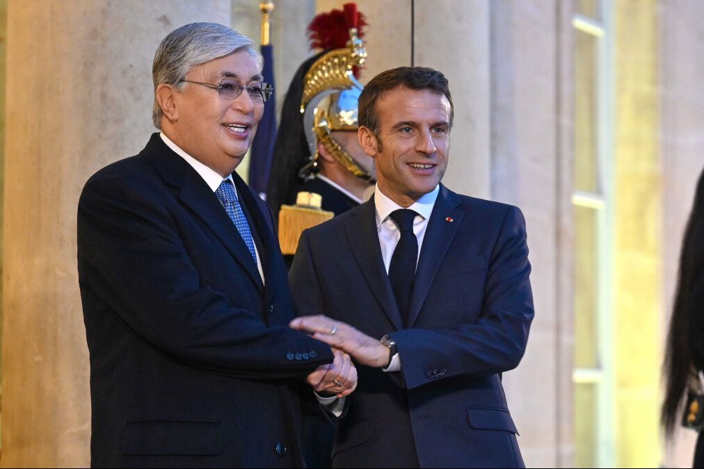 ​"Франция ценит", - Макрон поблагодарил Токаева за отказ быть вассалом России