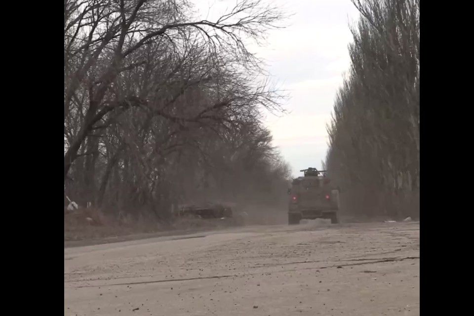 “Еще один выход! Ложись!” - кадры, как артиллерия РФ ложилась в 300 м от главы МВД и депутатов Рады