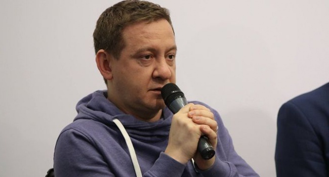 "Мы должны помогать всему миру осознать опасность русского рейха и начать с ним решительную борьбу", - Муждабаев рассказал, какой должна быть Россия после развала