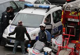 МВД Франции: На редакцию "Charlie Hebdo" в Париже нападали трое преступников 