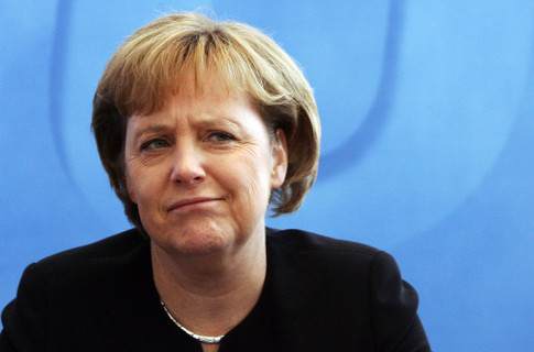 Меркель: ИГИЛ и конфликт в Донбассе угрожают мировой экономике