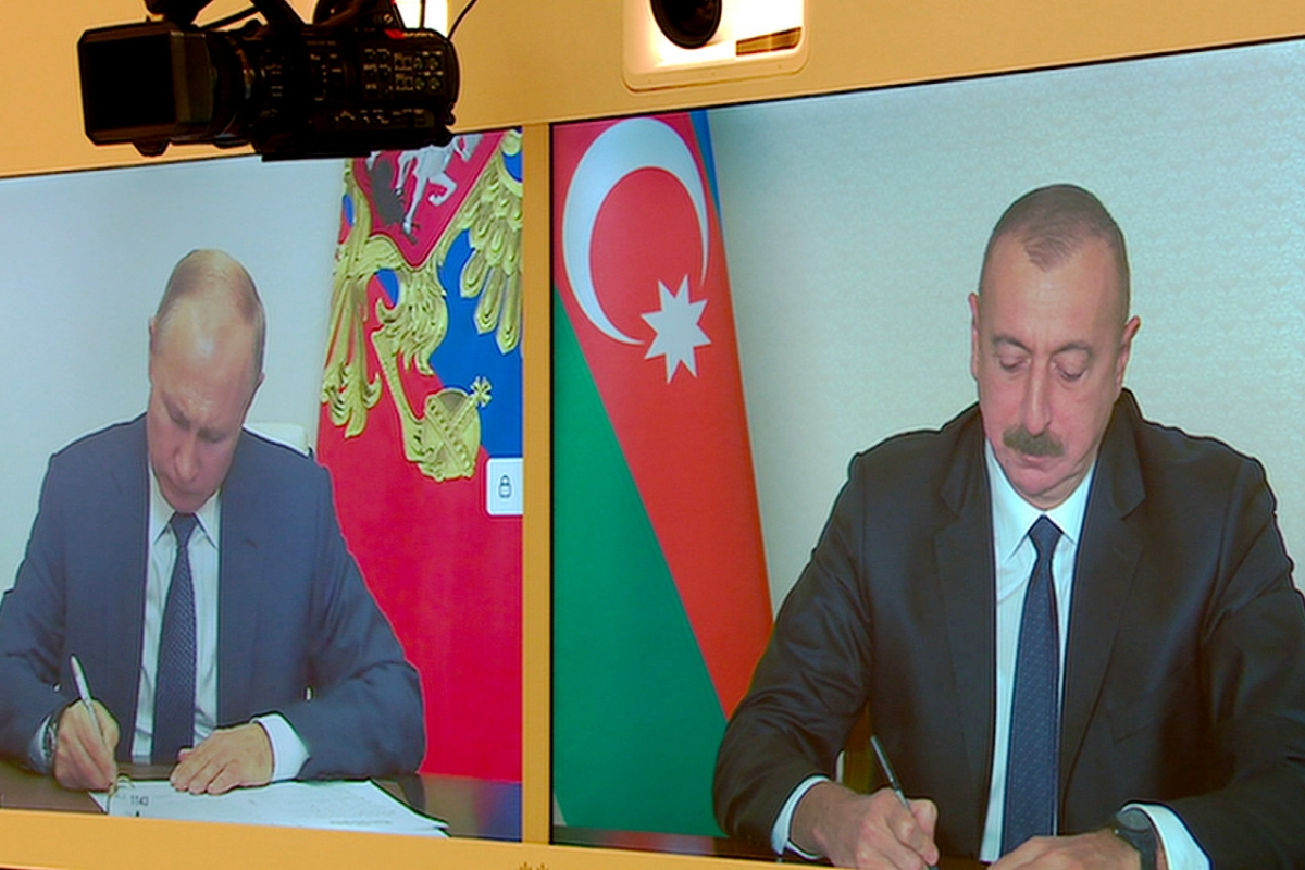 Что не так с соглашением по Карабаху - в документе нашли неприятный для Кремля момент