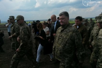 Визит Петра Порошенко в Мариуполь. Хроника события