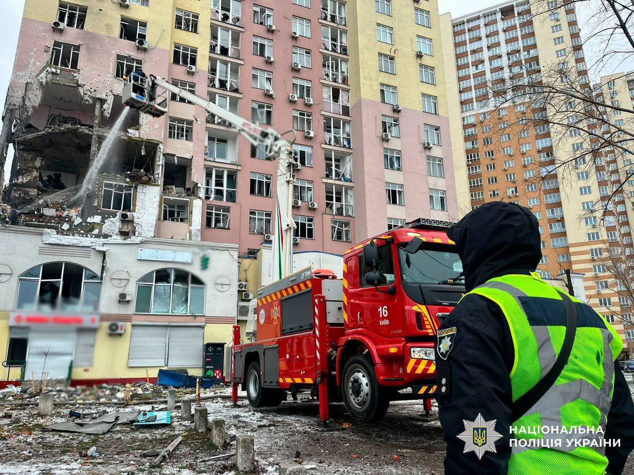 Пострадавшие дети, разрушенные дома и отсутствие света: последствия террора РФ в Киеве и области