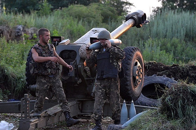 Донецк под обстрелом. Ближе к полуночи в городе возобновилась работа тяжелой артиллерии
