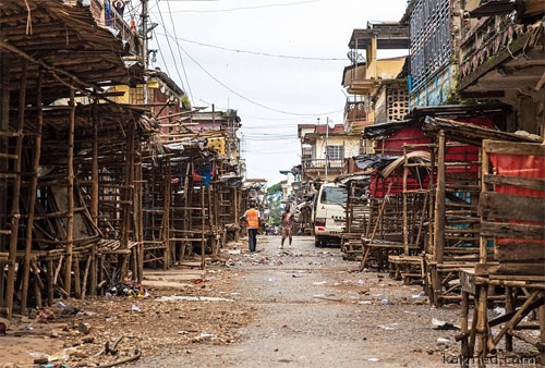 Из-за Эболы жителям Сьерра-Леоне запретили покидать свои дома