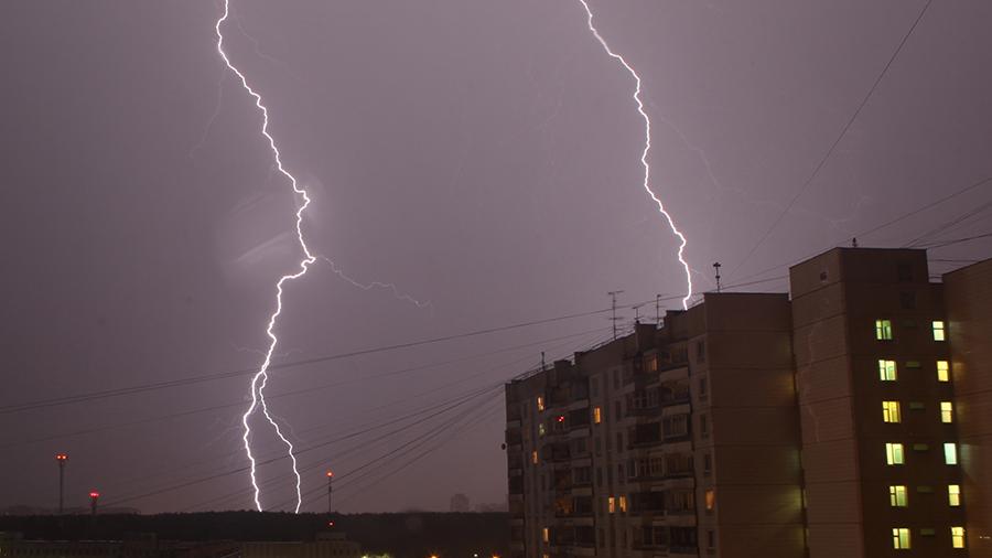 В Украине объявлено штормовое предупреждение первого уровня опасности - известны причины