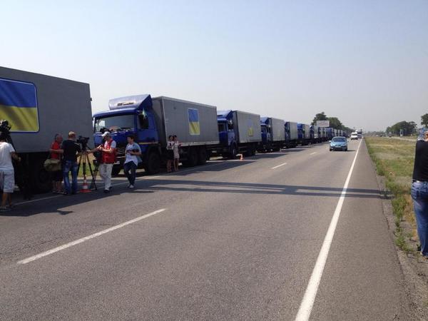 В Донбасс движется украинская гуманитарка из Сумской области в размере 337 тонн