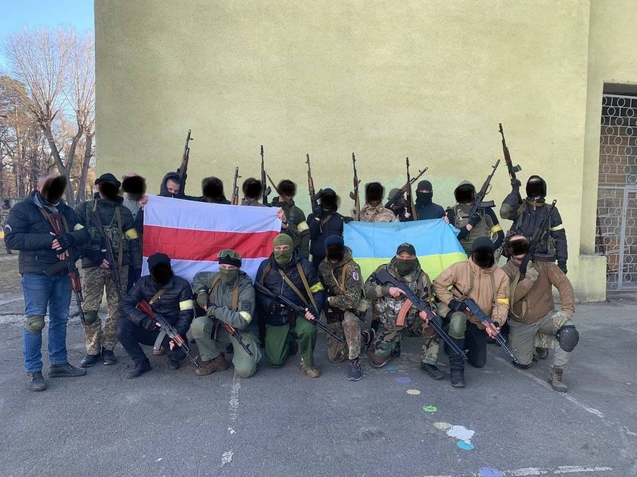 ​Белоруские добровольцы едут воевать за Украину и записали видеообращение