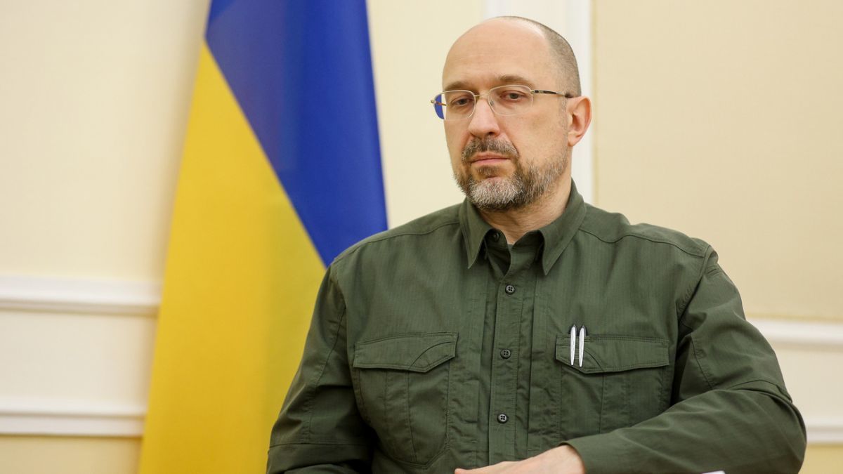 Незважаючи на пошкодження 73% ТЕС, в Україні розроблено плани щодо виходу з енергокризи – Шмигаль