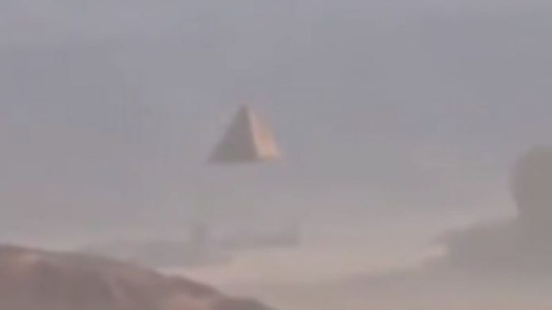 Выходцы с Нибиру решили забрать египетскую пирамиду – обнародованы кадры с летающим сооружением 