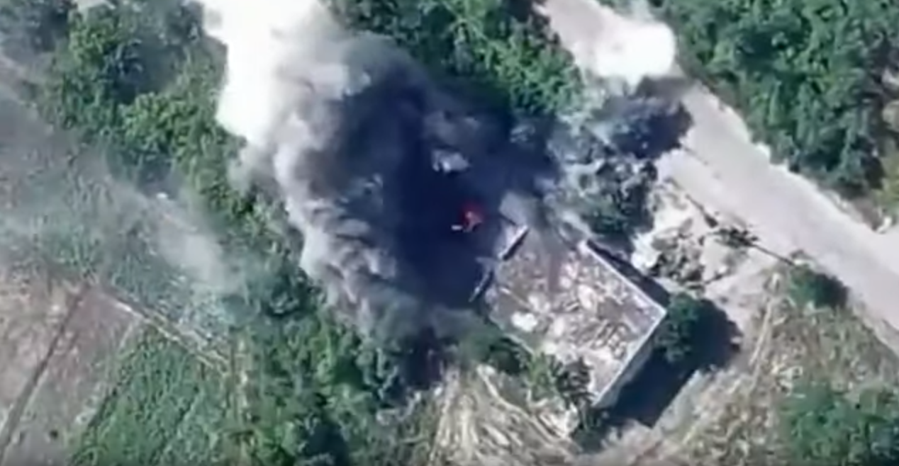 На Донбассе ВСУ уничтожили два российских комплекса "Торн-МДМ": видео удара