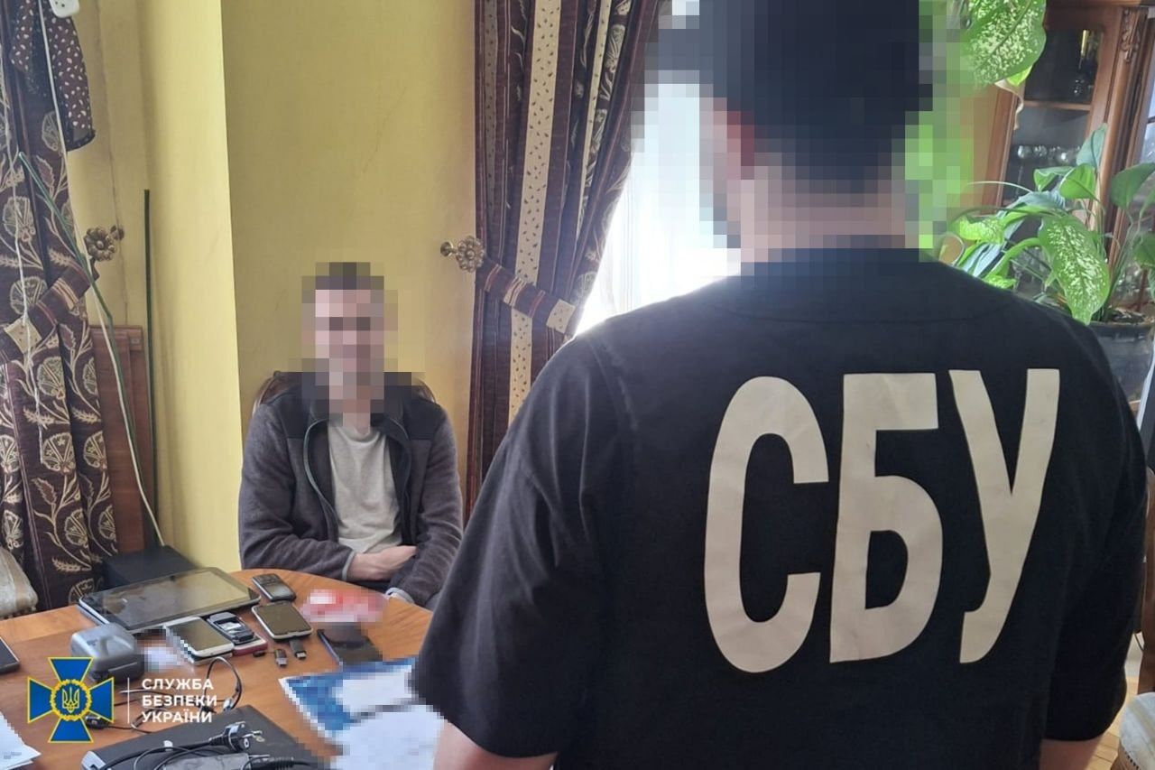 СБУ задержала агента ГРУ, "крота", следившего за оборонными заводами в Закарпатье