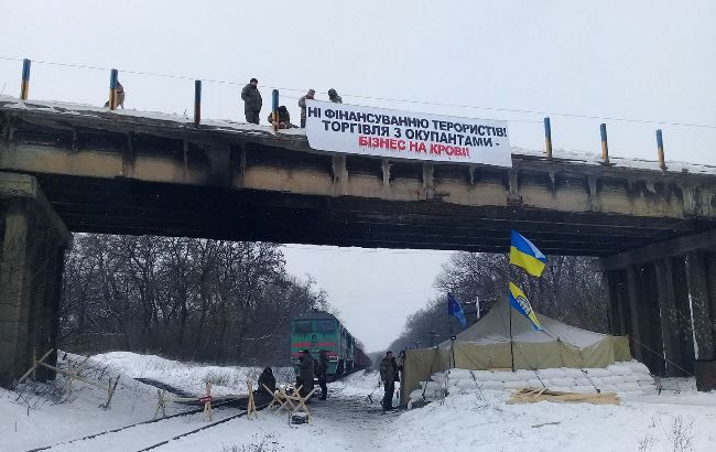 Штаб блокады объявляет полную мобилизацию и призывает патриотов Украины присоединяться к ее участникам! Мы должны показать свою силу - Громов