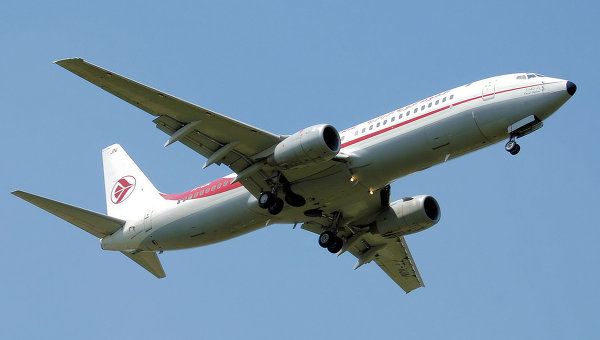 Пропавший с радаров во время рейса из Алжира в Марсель Boeing-737 авиакомпании Air Algerie отправился в обратную сторону и совершил экстренную посадку в алжирском аэропорту