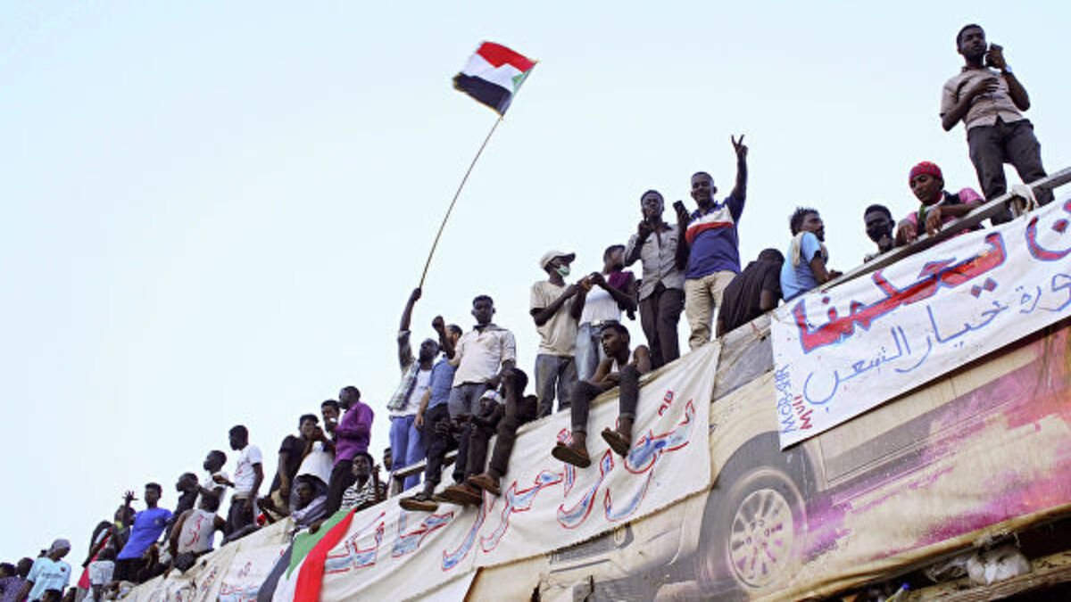 ​Арест премьер-министра и попытка нового переворота в Судане: опубликованы кадры и подробности