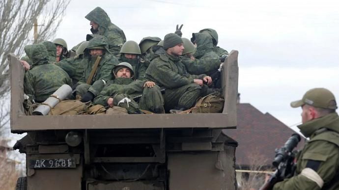 Оккупанты в Луганске собрались ловить мужчин на улицах прямо на Новый год