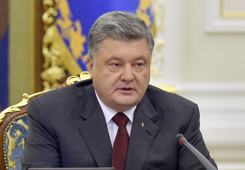 Украина выделит 129 миллиардов гривен в 2017 году на финансирование армии - президент Порошенко
