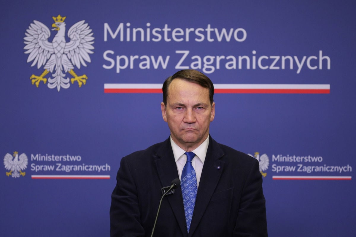 Сикорский ответил накинувшимся на Украину после диверсии в Польше: "Вы прикидываетесь патриотами"