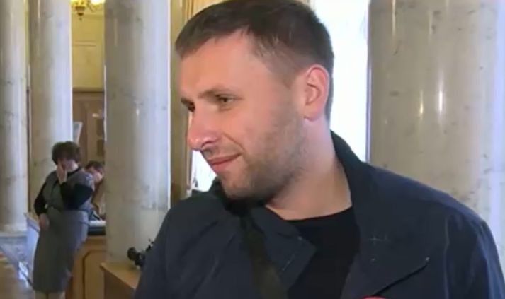 Парасюк жестко "атаковал" Вилкула в Раде перед СМИ: "Эта мразь посягнула на мое достоинство и Украину, а я поступил, как мужчина"