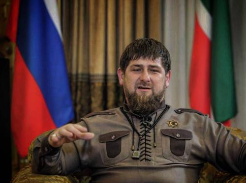 Кадыров ехал "на разборки" с отрядом боевиков в восставшую Ингушетию, но извинился и вернулся присмиревшим – кадры