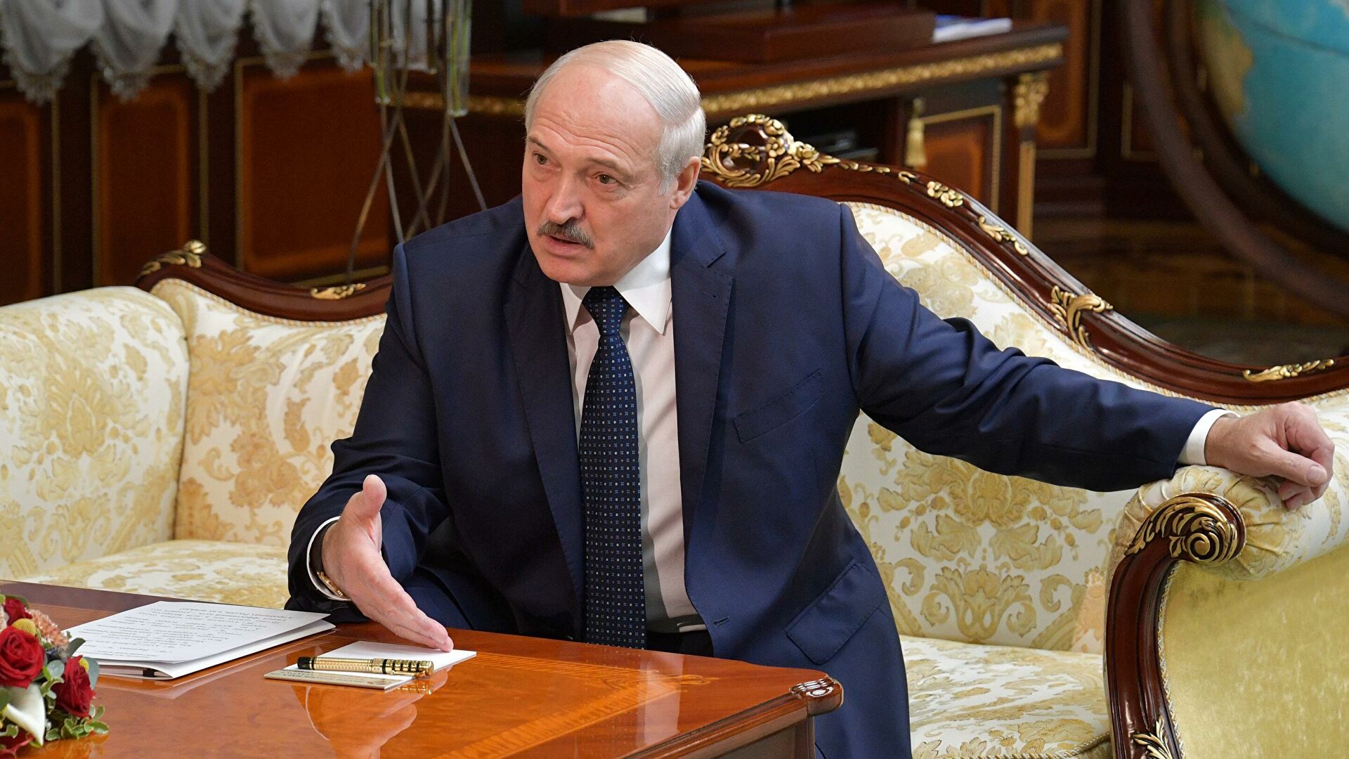Киев отказал Лукашенко в "зеленом коридоре" и закрыл границу с Беларусью