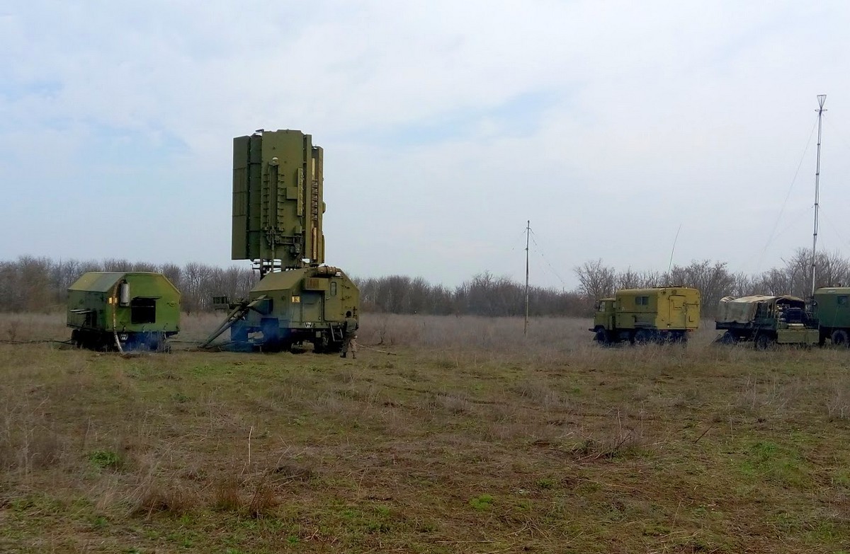 В ходе учений "Рубеж-2016" испытана новейшая украинская РЛС "Пеликан": радар способен выявлять и отслеживать любые самолеты противника 