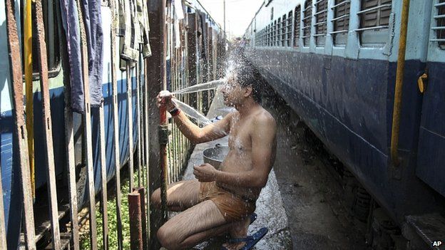 Аномальная жара в Индии унесла жизни 800 человек